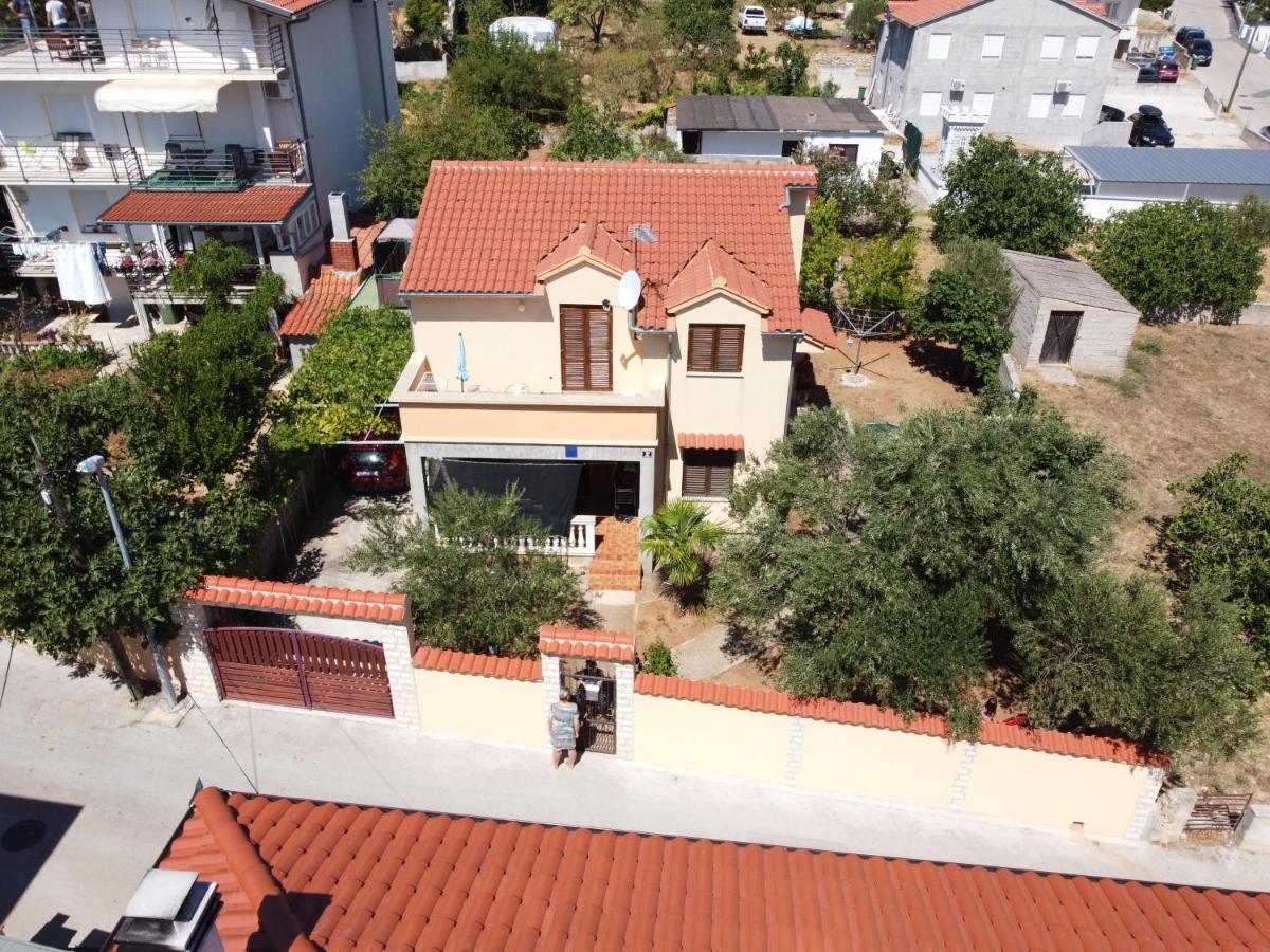 Studio Apartments Izabela Vodice Luaran gambar