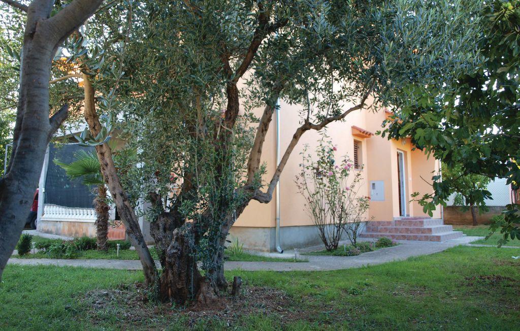 Studio Apartments Izabela Vodice Luaran gambar
