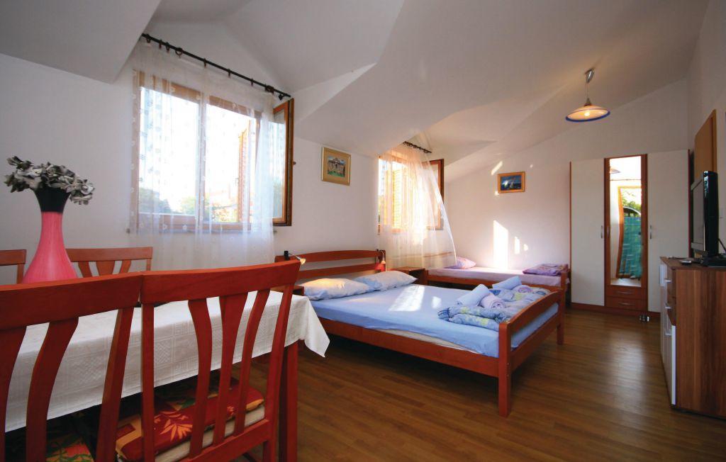 Studio Apartments Izabela Vodice Luaran gambar